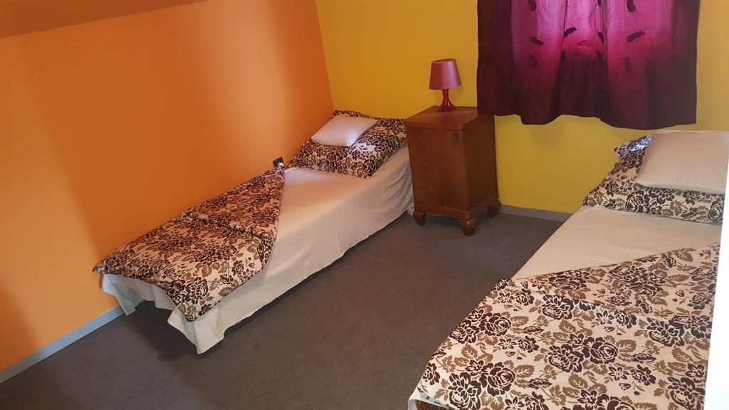 Nador Apartman Lägenhet Balatonlelle Exteriör bild